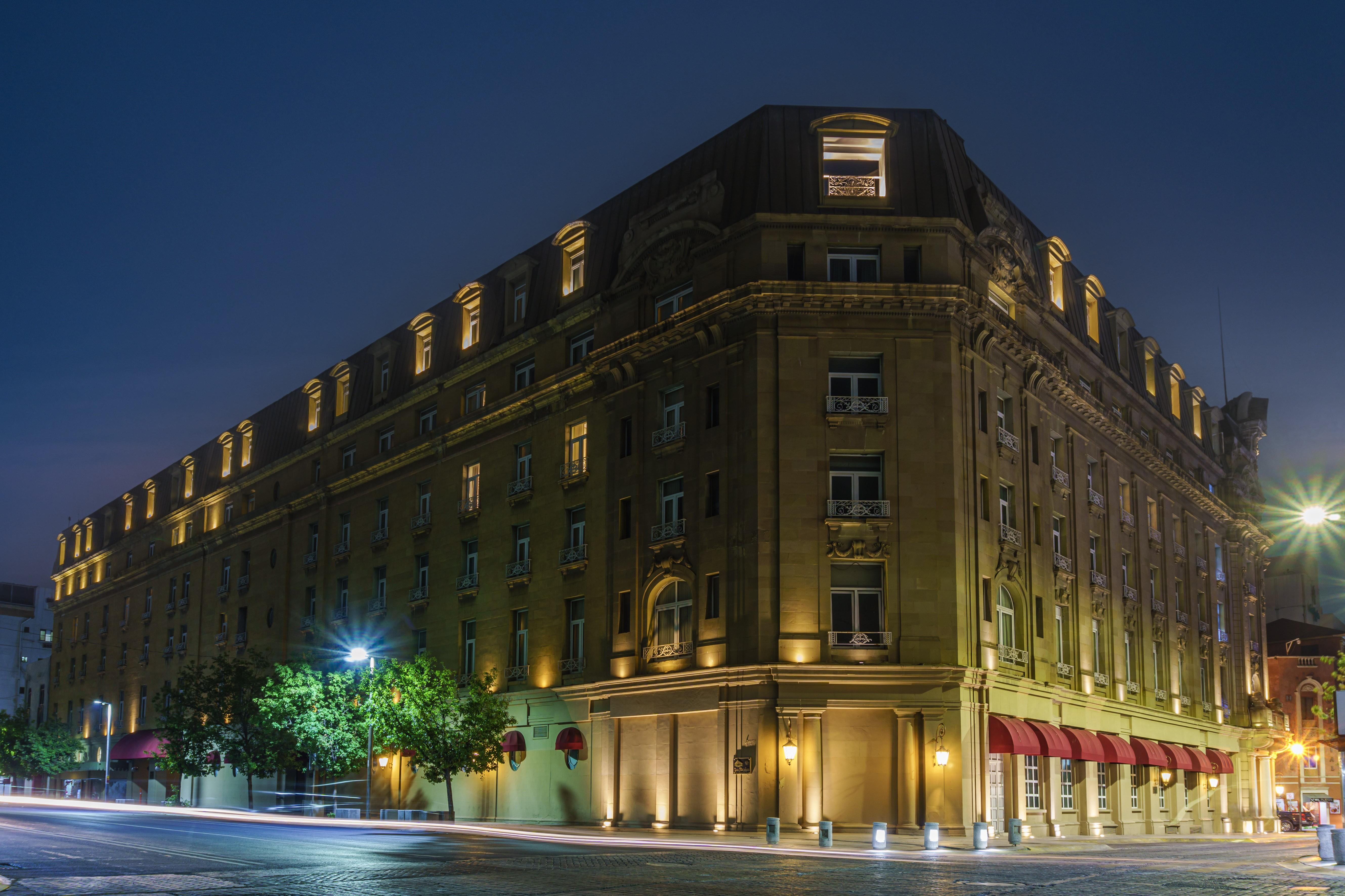 Gamma Monterrey Gran Hotel Ancira المظهر الخارجي الصورة The hotel at night